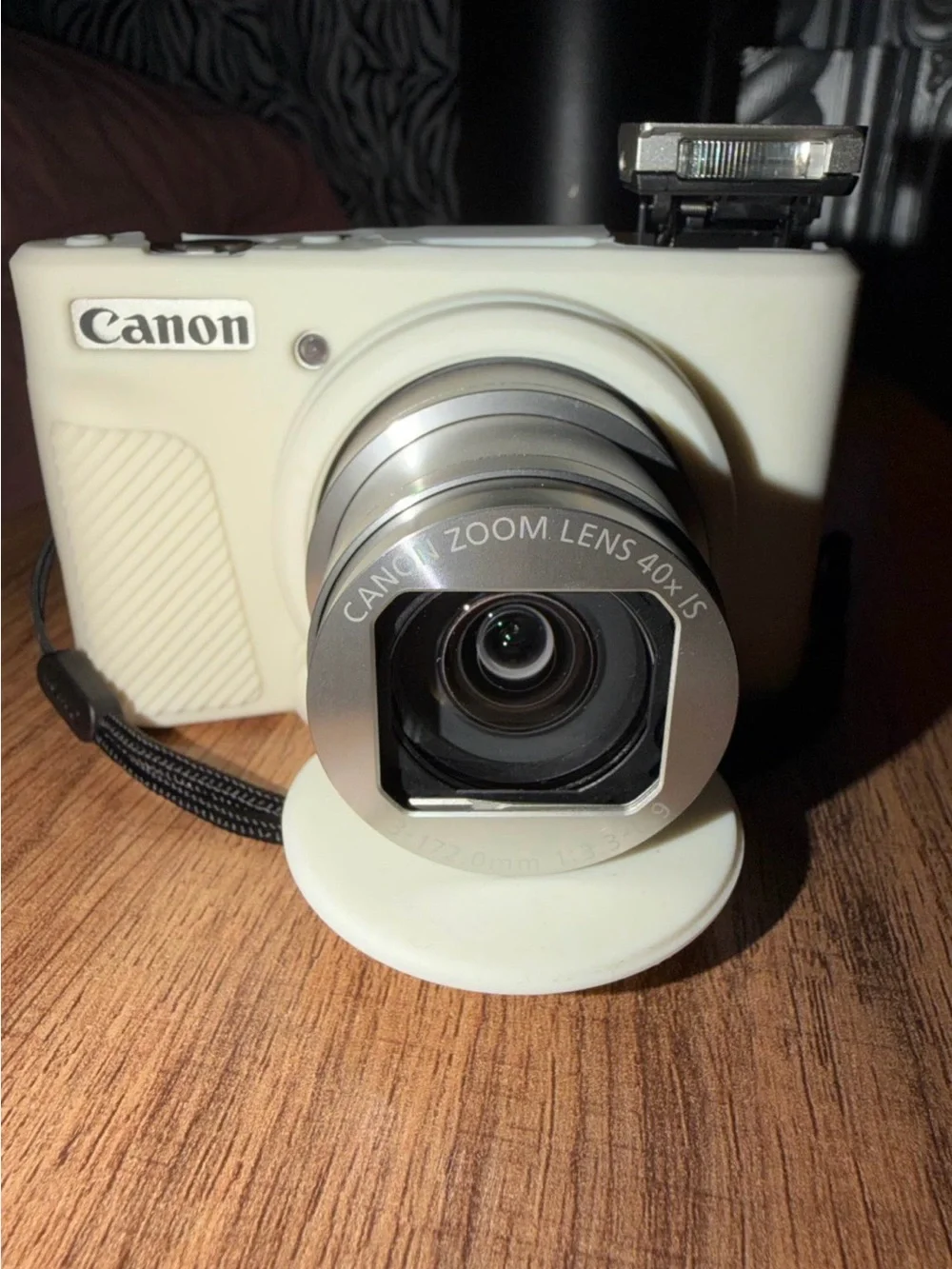 Canon White Digital Camera with Large LCD Screen